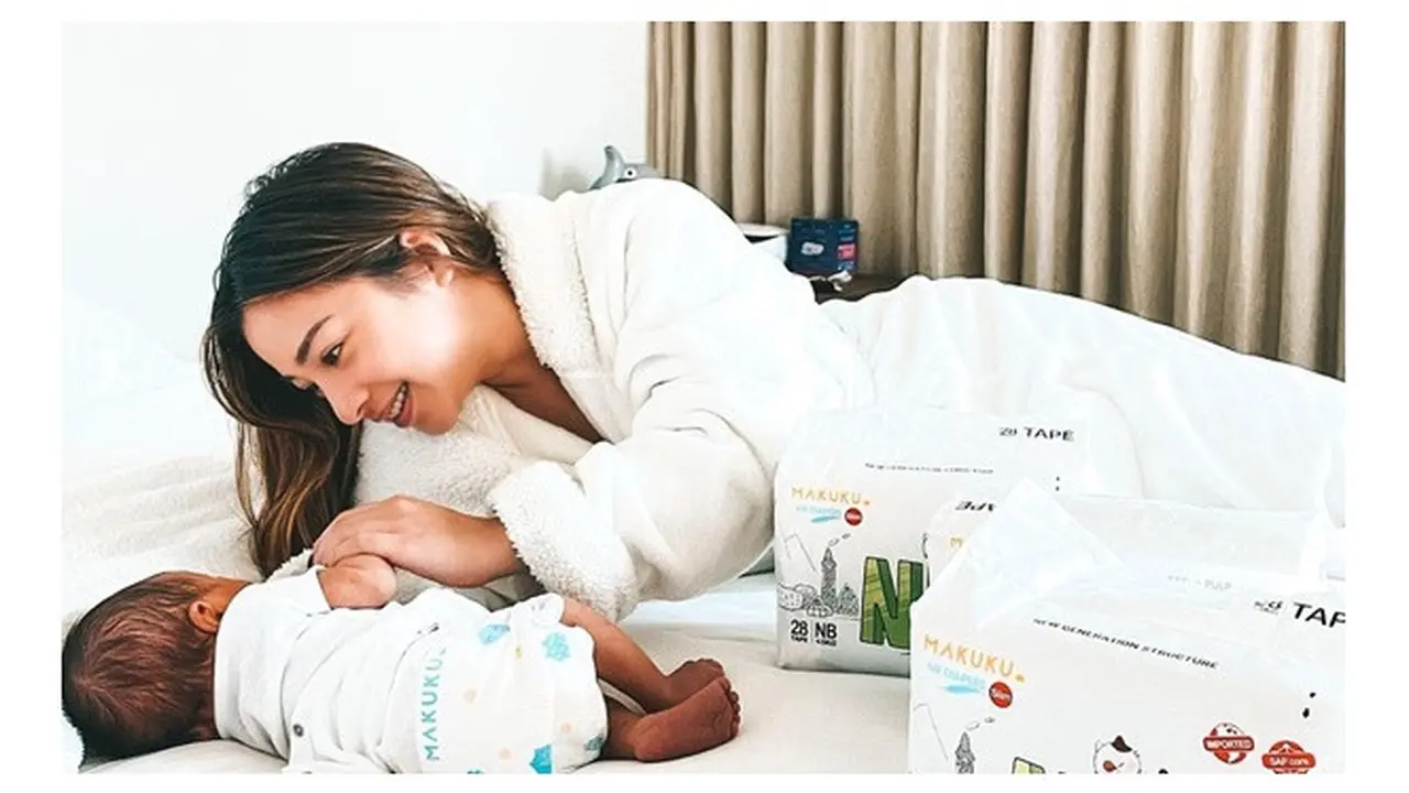 6 Potret Nikita Willy Usai Satu Bulan Melahirkan, Dipuji Sudah Kembali Langsing