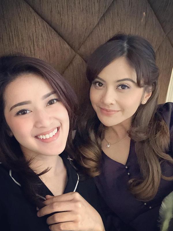 Tiwi eks T2 dan Rosiana Dewi (Sumber: Instagram/tentangtiwi)