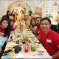 15 orang pecinta kuliner dari berbagai kalangan dipertemukan di Zomato foodie meet up