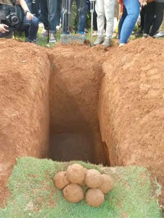 Suasana jelang pemakaman Olga Syahputra