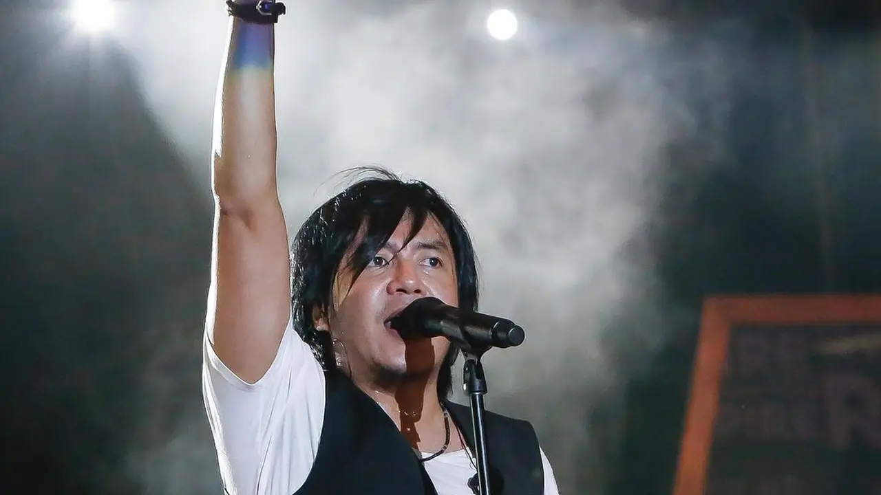 Ari Lasso.