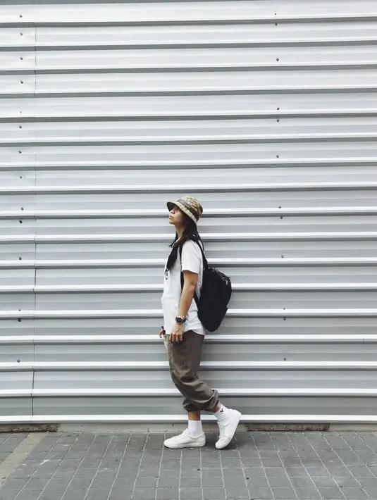 Sehari-harinya, Greysia memang lebih sering tampil dengan style yang tomboi. Hal ini pun ia lakukan agar memudahkan mobilitasnya yang tinggi. (Liputan6.com/IG/greyspolii)