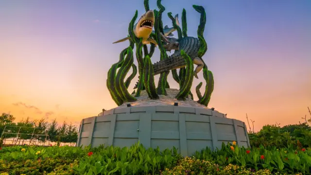 Plus Minus Tinggal di Surabaya