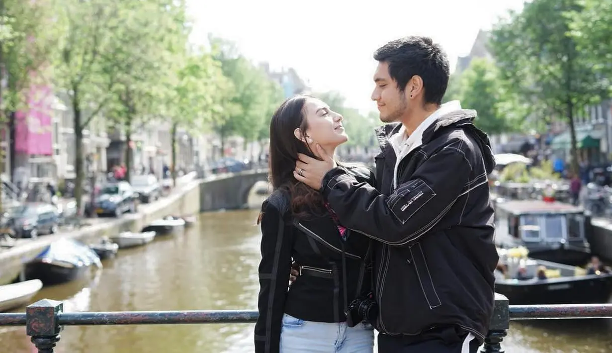 Beberapa waktu lalu, Giorgino Abraham dan Irish Bella terlihat menghabiskan watu dengan berlibur di Eropa. (Foto: instagram.com/giorgino_abraham)