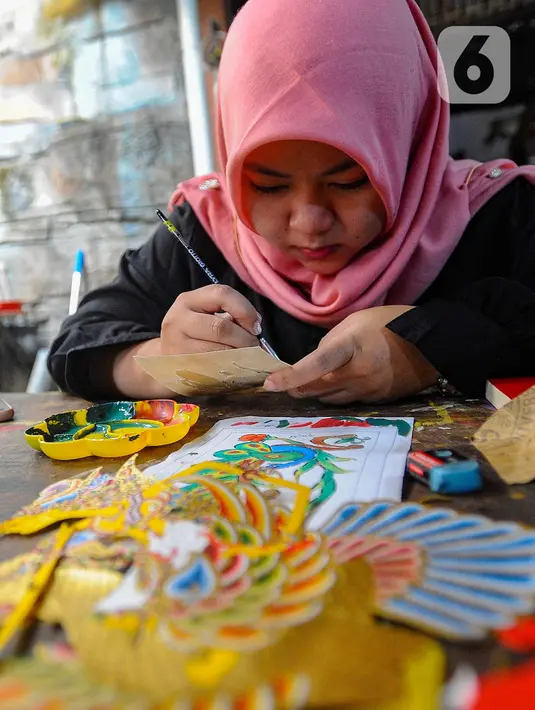 Kegiatan belajar ini juga sebagai bentuk melestarikan seni budaya wayang kulit. (merdeka.com/Arie Basuki)