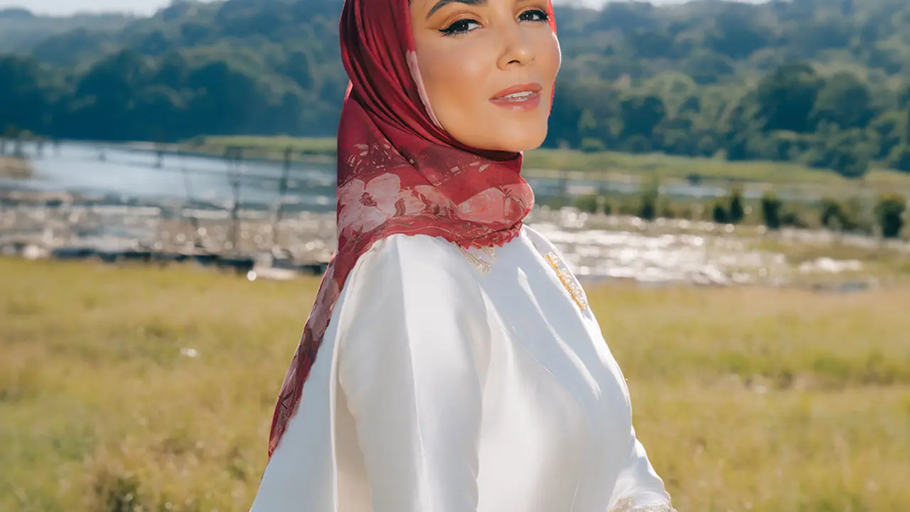 Bhinneka, Koleksi Modest Wear dengan Sentuhan Motif Batik dari La Sabelle untuk Sambut HUT ke-79 RI