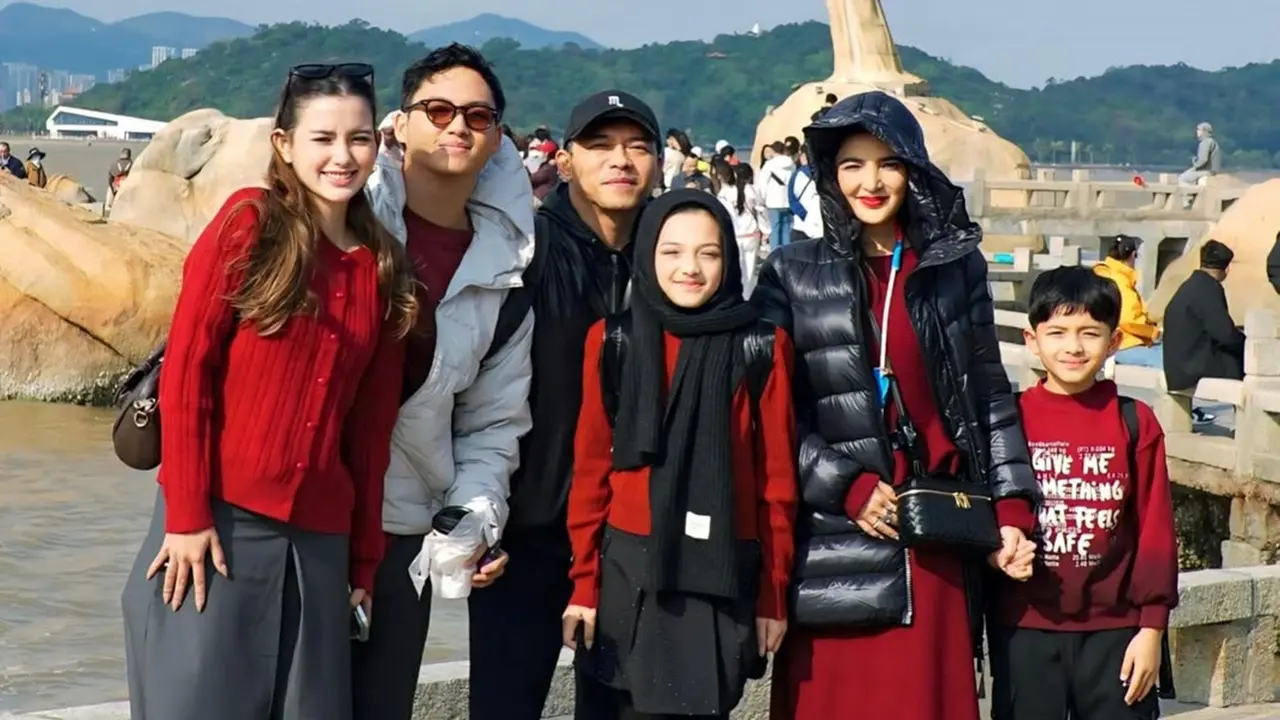 4 Keluarga Artis Liburan Tahun Baru 2026 di China, Ashanty hingga Tasyi Athasyia
