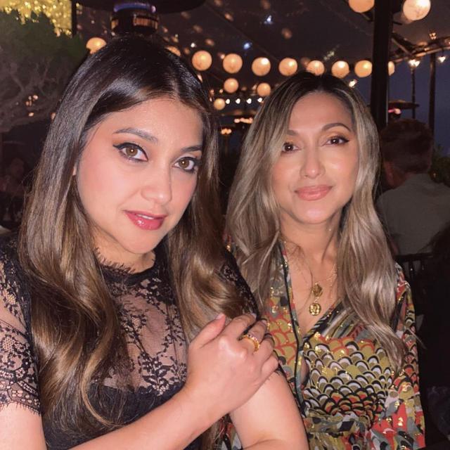 Sarah Azhari yang tinggal di Amerika Serikat merayakan ulang tahun ke-45 bersama keluarga (Foto: Instagram @sazarita)