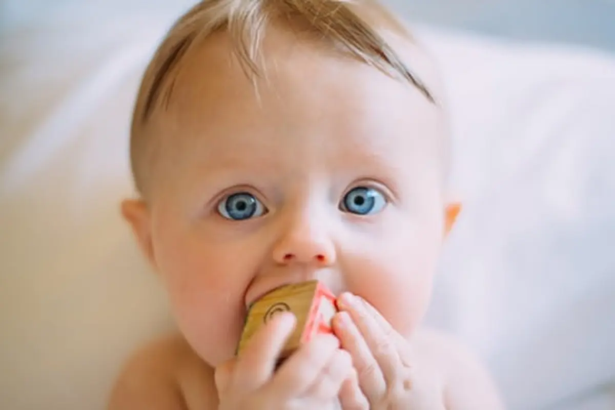Ilustrasi bayi