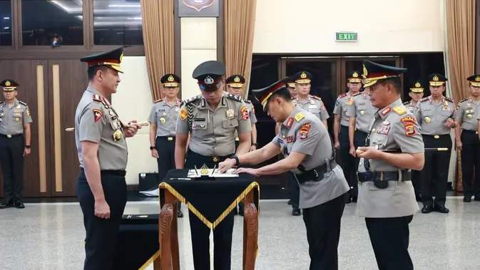 Mutasi Polri: Kakorlantas dan Tiga Kapolda Diganti