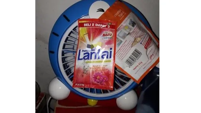 6 Gantungan Pengharum Ruangan di Kipas Angin Ini Nyeleneh Banget, Kocak