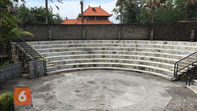 Tanah Lot Kecak Dance
