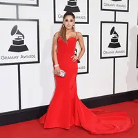 Kosmetik ternama MAC berhasil mendapuk Ariana Grande menjadi model  untuk kampanye lipstick yang bertemakan 'Viva Glam'. (AFP/Bintang.com)