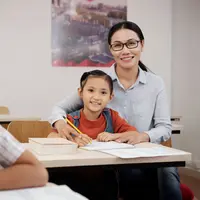 Ilustrasi murid dan guru tk. (Image by pressfoto on Freepik)