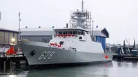 KRI Tombak-629 yang diproduksi PT PAL Indonesia (Persero) ini merupakan kapal produksi kedua.