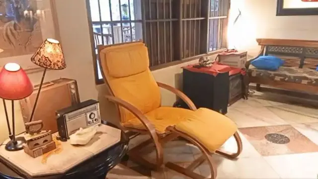 6 Potret Rumah Aktor Senior August Melasz, Berada di Area Pegunungan