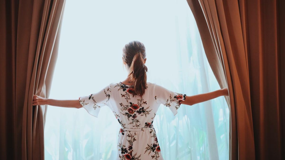 Cara Membangun Rutinitas Pagi Efektif, Manfaat Bangun Pagi Tanpa Stres