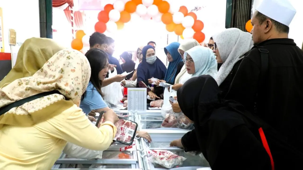 Perumda Dharma Jaya telah membuka Hub Channel pertama yang bekerja sama dengan Trust Mart, yang berlokasi di Jalan Raya Duri Kosambi, Cengkareng, Jakarta Barat.