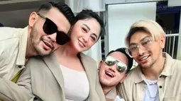 Potret Kedekatan Dewi Perssik dan Rian Ibram (Sumber: Instagram/rianibram)