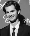 Dunia akting bukanlah hal baru bagi aktor tampan Andrew Garfield. Sudah membintangi beberapa judul film, Andrew pun juga mengawali bakat aktingnya di dunia teater. (AFP/Bintang.com)