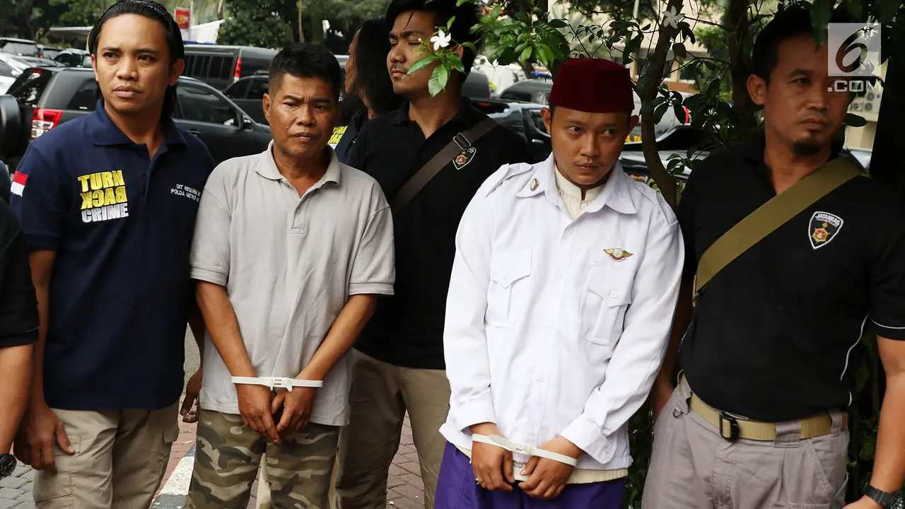 Polisi Tunjukkan Dua Terdua Pelaku Persekusi