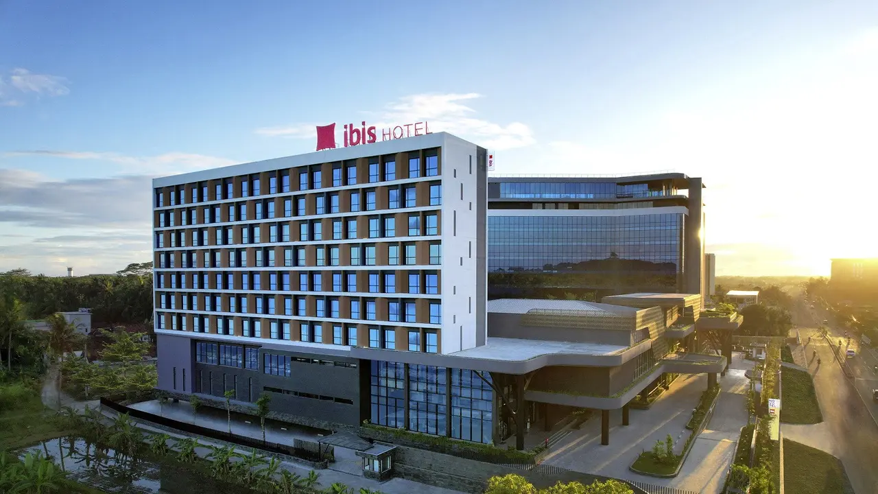 Ibis membuka hotel terbarunya di Yogyakarta International Airport Kulon Progo yang menampilkan 224 kamar  dengan desainnya yang modern, simpel, dan nyaman.