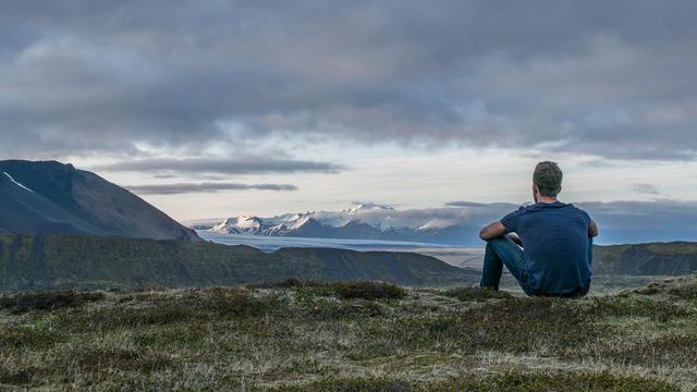 Ilustrasi berpikir, merenung