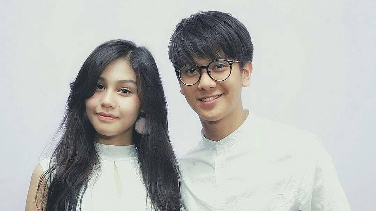 [Bintang] 8 Foto Kebersamaan Vanesha Prescilla dan Iqbal
