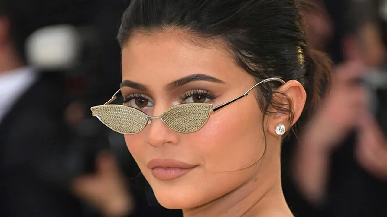 Ingin Punya Media Sosial Memikat Ala Kylie Jenner? Bisa, Ikuti 4 Cara Ini