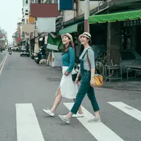 traveling asyik bersama teman/shutterstock/PR Image Factory