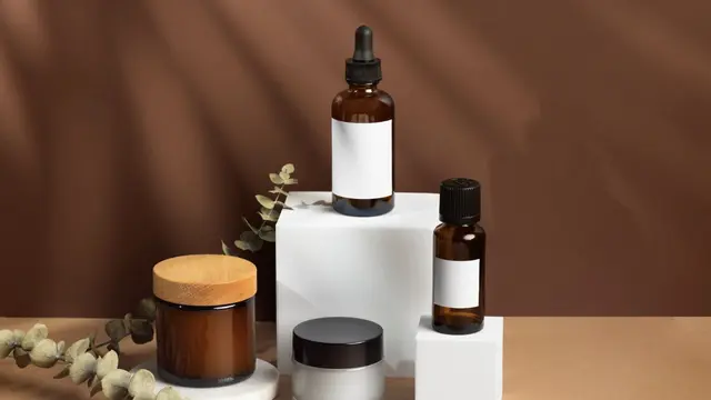 Cara Cek BPOM Produk Skincare dan Kosmetik Secara Online (photo by freepik.com)