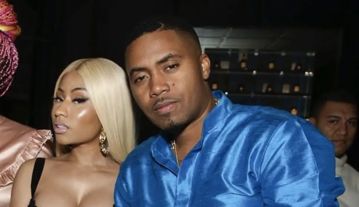 Dilansir dari HollywoodLife, Nicki Minaj dikabarkan hamil anak pertamanya bersama dengan Nas. (SOHH.com)