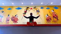 Cerita Seniman Indonesia Kenalkan Tokoh Wayang Punakawan dan Filosofinya ke Australia