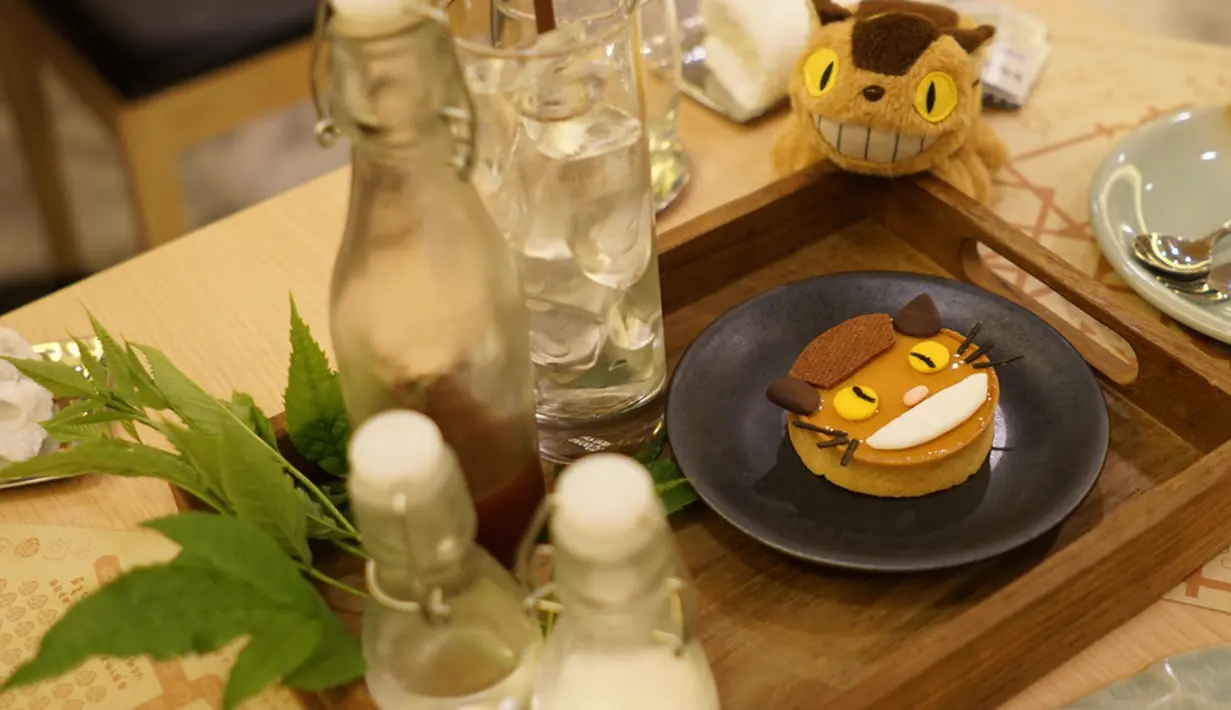 Puding berbentuk Nekobus ini sangat menggemaskan, yakin tega untuk memaknnya? (shutterstock/llmiimll)