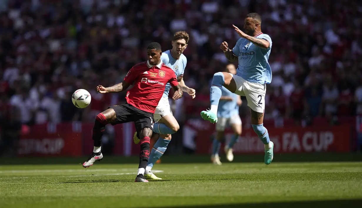 City masih punya satu laga di final Liga Champions melawan Inter Milan pekan depan.(AP Photo/Dave Thompson)