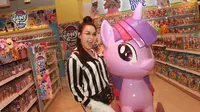 Anak Tanya Soal Seks, Ini Tanggapan Melaney Ricardo