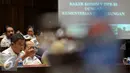 Menteri Perhubungan Ignasius Jonan memberikan keterangan saat rapat kerja dengan Komisi V DPR di Gedung DPR, Jakarta, Selasa (26/1). Rapat membahas hasil pemeriksaan BPK tahun 2015 dan isu terkini terkait transportasi. (Liputan6.com/Johan Tallo)