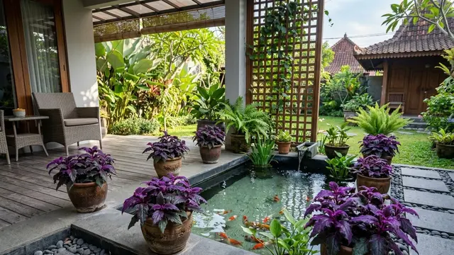 Inspirasi Kolam Minimalis dengan Tanaman Pinggir Berwarna Ungu