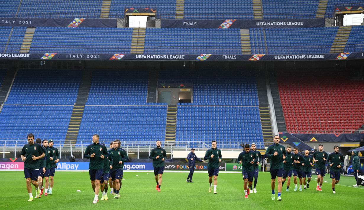 Rentetan hasil apik ini tentunya akan menjadi modal penting bagi Gli Azzurri untuk menghadapi Spanyol dalam laga semifinal UEFA Nations League.  (AFP/Franck Fife)