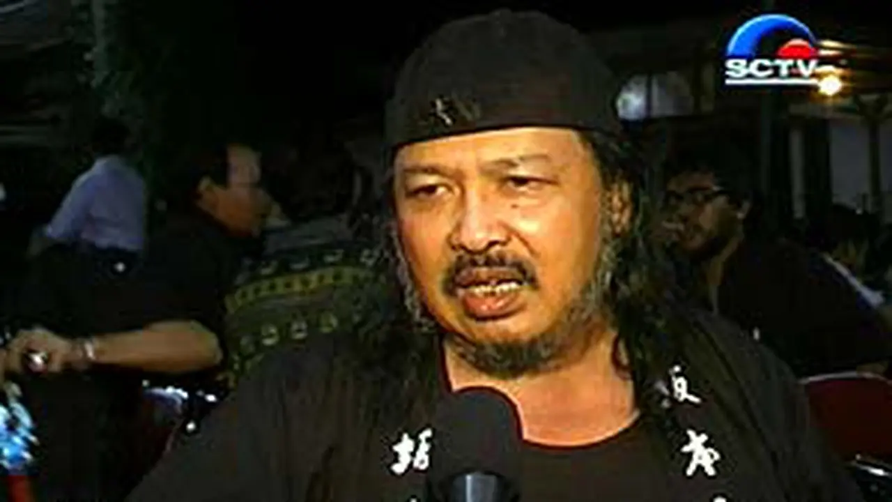 Harry Roesli Mempertahankan Napas - ShowBiz Liputan6.com