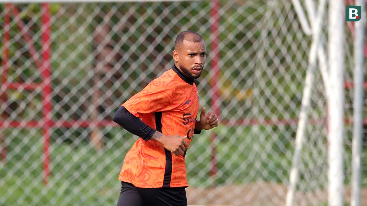 Foto: Gustavo Almeida Cetak Assist, Marko Simic Cedera Ringan saat Latihan Bersama Persija Jakarta