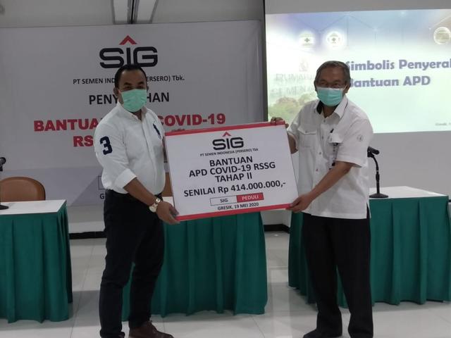 Semen Indonesia Serahkan Apd Senilai Rp 414 Juta Ke Rs Semen Gresik Bisnis Liputan6 Com