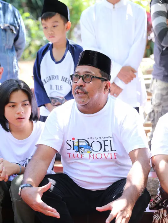 Rano Karno dan Keluarga Si Doel