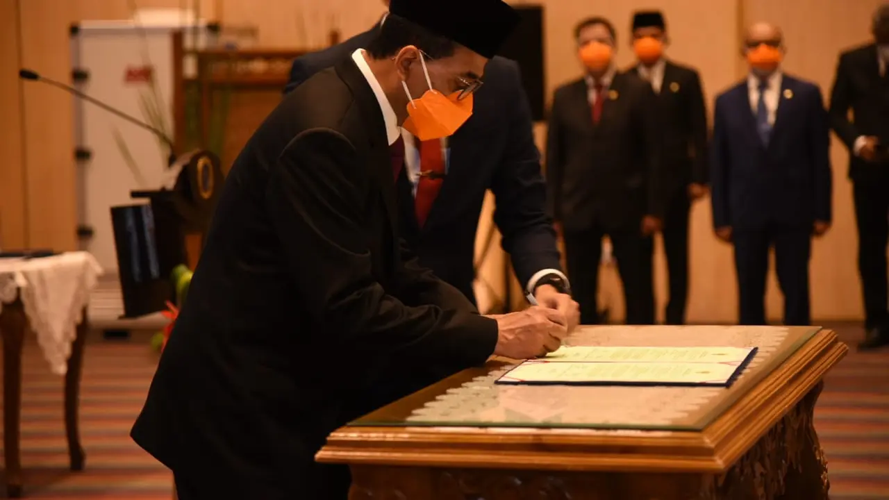 Marsekal Muda (Marsda) TNI Henri Alfiandi resmi menjabat Kepala Kabasarnas, Kamis (4/2/2021). (Dian Kurniawan/Liputan6.com)