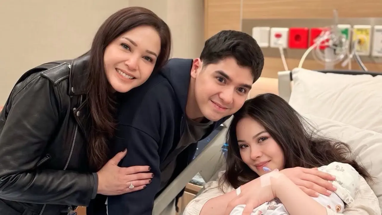 Resmi Punya Cucu, Gaya Maia Estianty dengan Jaket Kulit saat Sambut Kelahiran Baby Soleil Anak Al Ghazali dan Alyssa Daguise