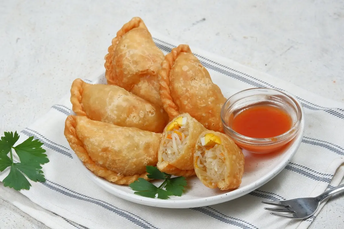 Pastel isi bihun