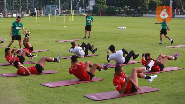 Foto: Timnas Indonesia U-23 Gelar Latihan Perdana untuk Piala AFF U-23, 6 Pemain Belum Bergabung