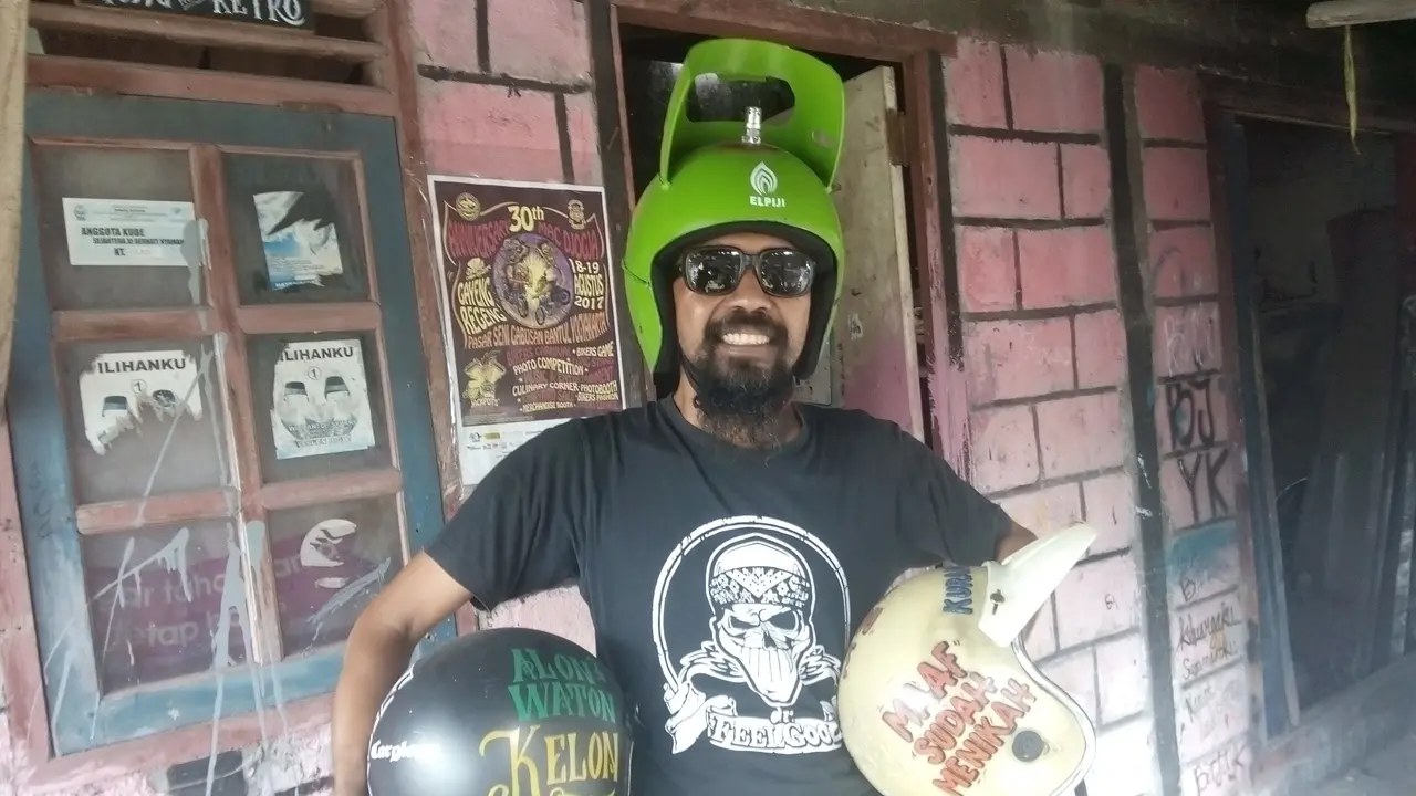 Helm Tabung Gas