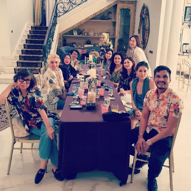 7 Momen Mayangsari Gelar Jamuan Bareng Geng Sosialita di Masa New Normal