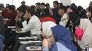 Peserta dari berbagai kampus saat mengikuti Workshop Session Emtek Goes to Campus 2018 di Gedung 2 Universitas Padjajdaran, Bandung, Selasa (4/12). Sesi workshop diisi sejumlah materi termasuk jurnalistik media on line. (Liputan6.com/Helmi Fithriansyah)